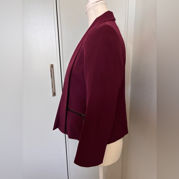 Kasper Burgundy Blazer Modern Minimalist Design - Picture 9 of 9